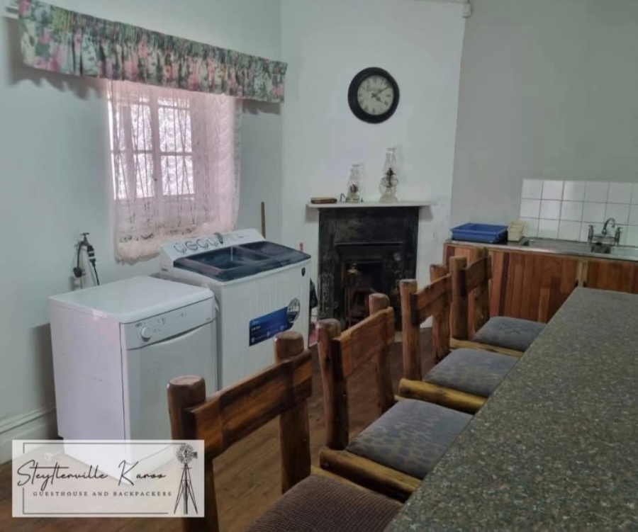 7 Bedroom Property for Sale in Steytlerville Eastern Cape